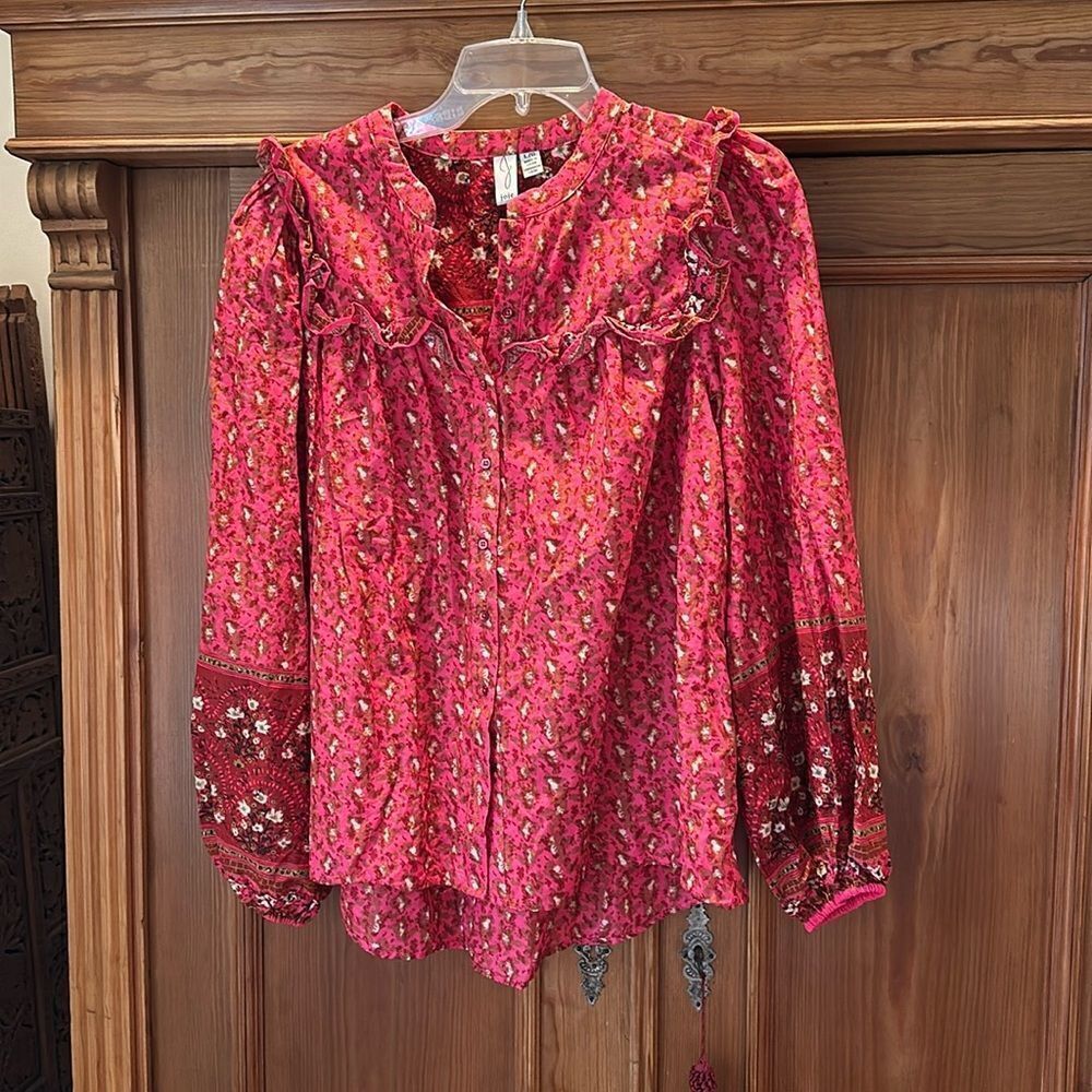 Joie Peasant Style Floral Print Long Sleeve shirt Button Down Ruffled Detail LG
